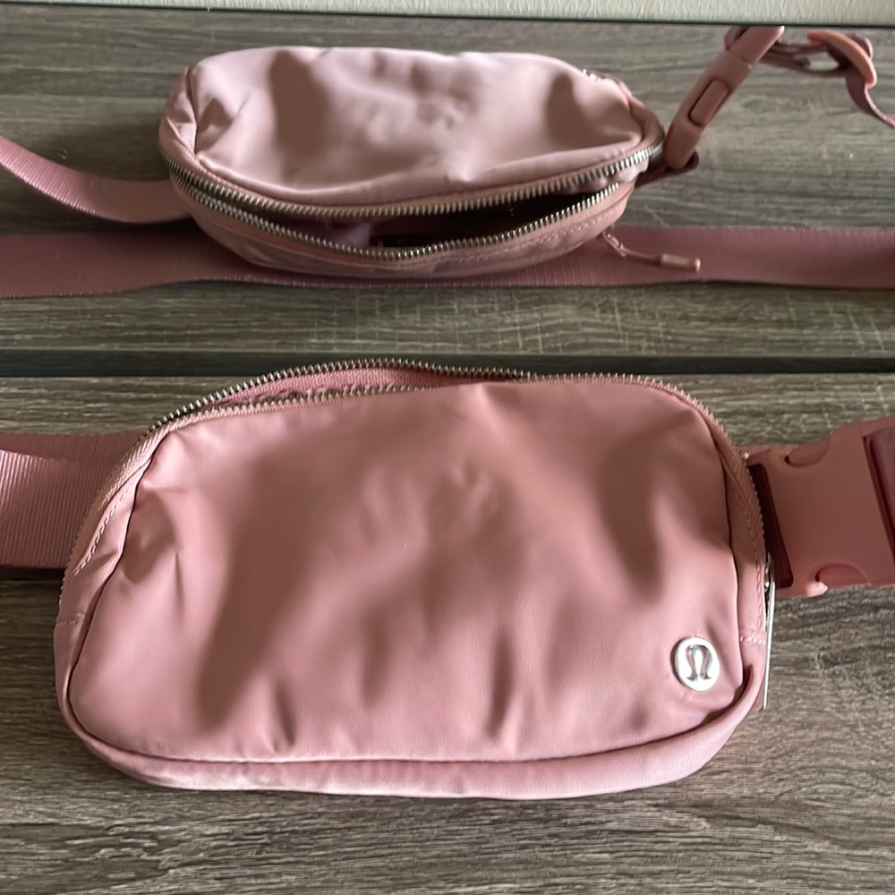 Lululemon belt bag